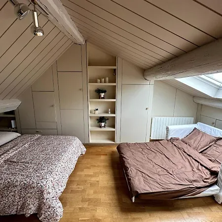 Loft Duplex 33 Career Apartment *
